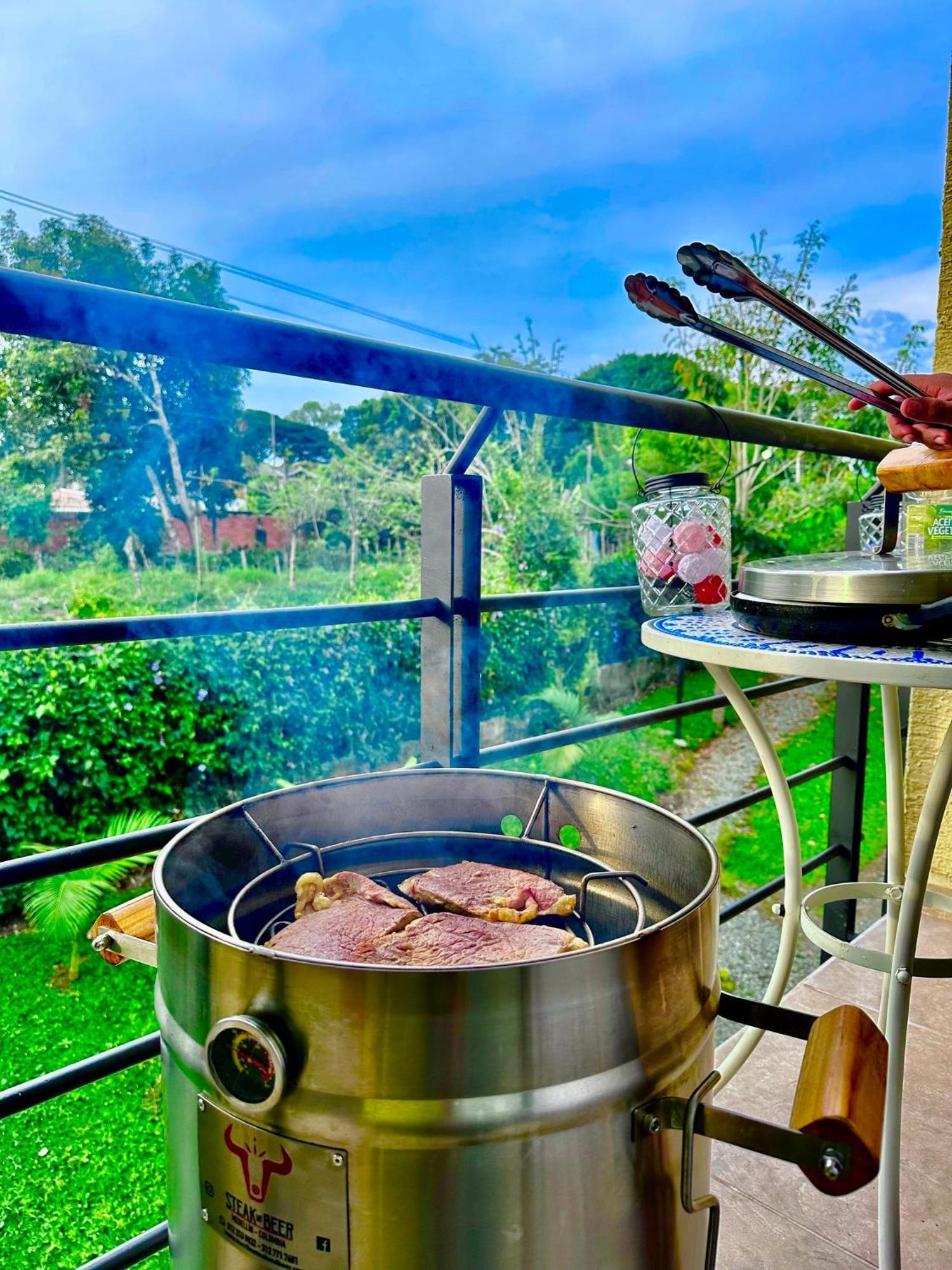 Apartamento Privado Vacacional A 5M Del Aeropuerto, 20 Minutos Del Parque Del Cafe Y Centro De Armenia Con 4 Piscinas, 3 Jacuzzi, Sauna By Molca Xperiences 3H מראה חיצוני תמונה